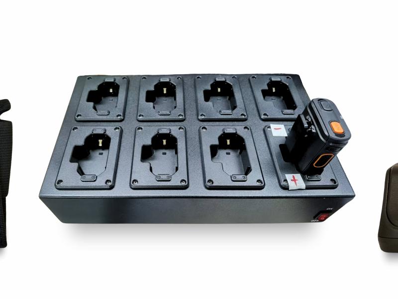 radioväska, laddning för QR kod RSM och push-to-talk radio GT14