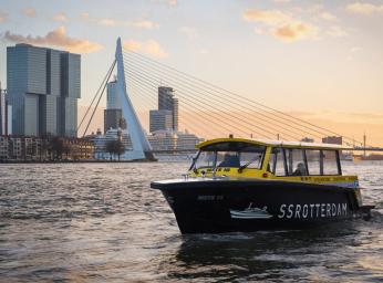 Taxibåt i Rotterdam.