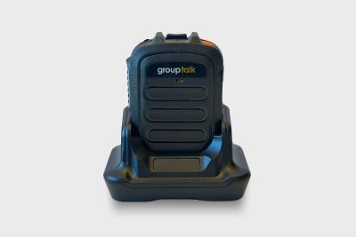 En Bluetooth-monofon (RSM) med Push to Talk- och personlarmsknapp